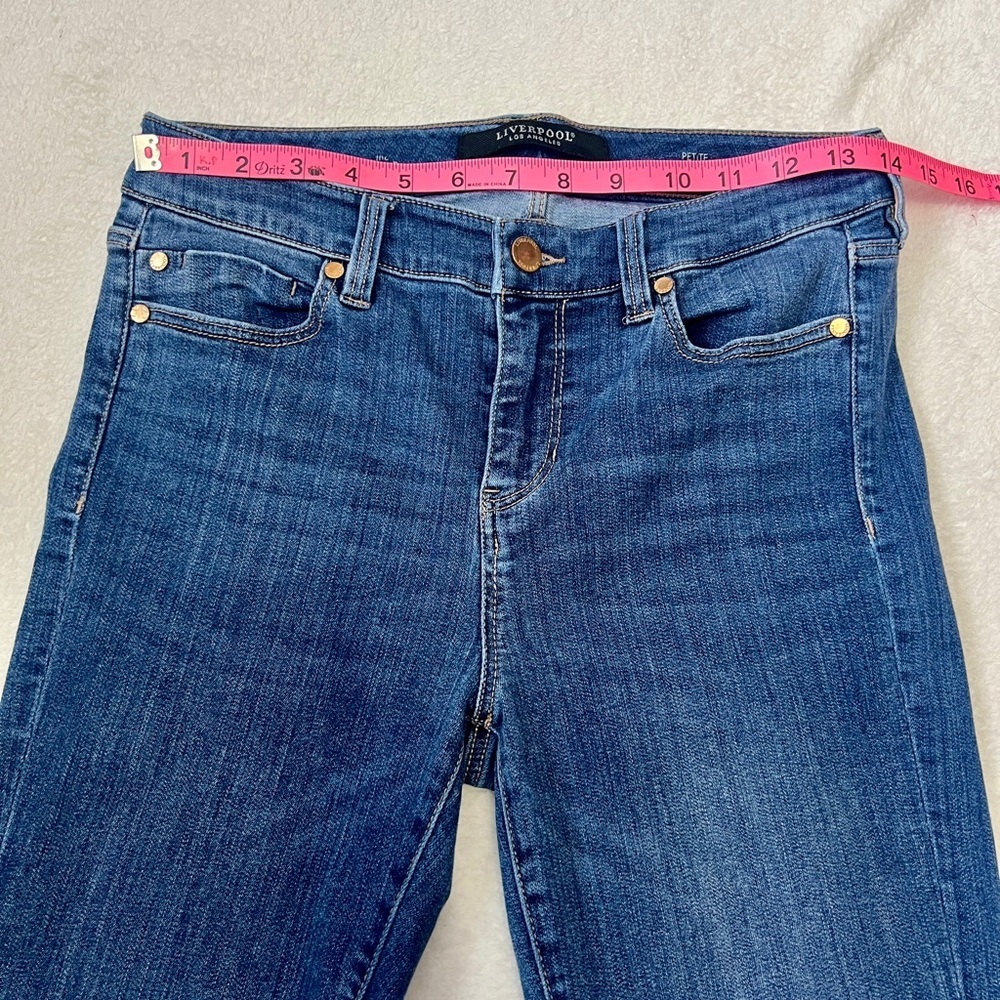 Liverpool 'The Crop' Medium Wash Cuffed Jeans - Size 28/6P - Picture 3 of 13